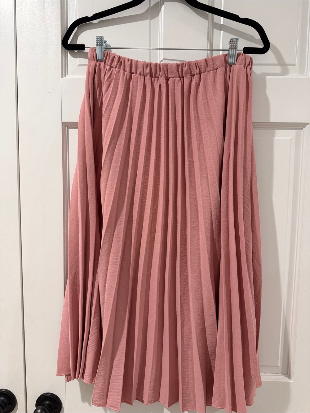 Pleated Midi Skirt in Dusty Rose
